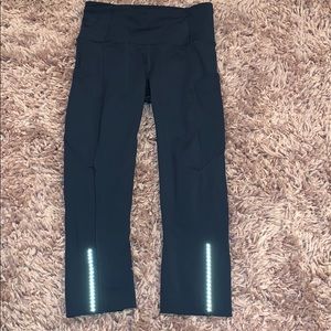 Capri LuluLemon leggings